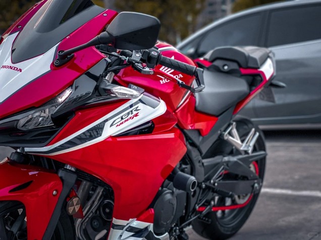 2022 Red White Honda CBR400R Motorcycle Fairings