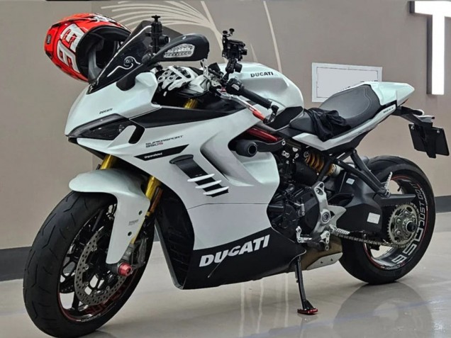 2021-2024 White Black Ducati 2021-2024 Ducati Supersport 950/950S Motorcycle Fairings