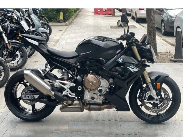 2021-2025 Black BMW S1000R Motorcycle Fairings
