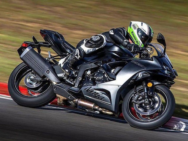 2023-2025 Matte Black Kawasaki ZX6R Motorcycle Fairing