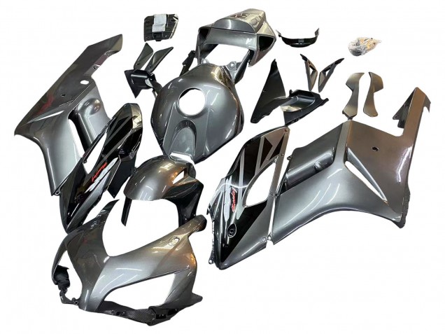 2004-2005 Silver Glossy Black Honda CBR1000RR Motorcycle Fairing