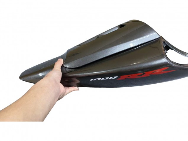 2004-2005 Silver Glossy Black Honda CBR1000RR Motorcycle Fairing