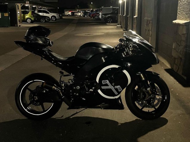 2006-2007 Glossy Black White Circle Kawasaki ZX10R Motorcycle Fairings