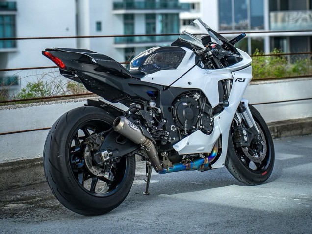 2020-2025 White Yamaha YZF 1000 R1 Motorcycle Fairing