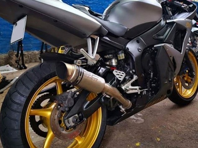 2003-2004 Matte Grey Matte Black Gold Decals Yamaha YZF R6 Motorcycle Fairings