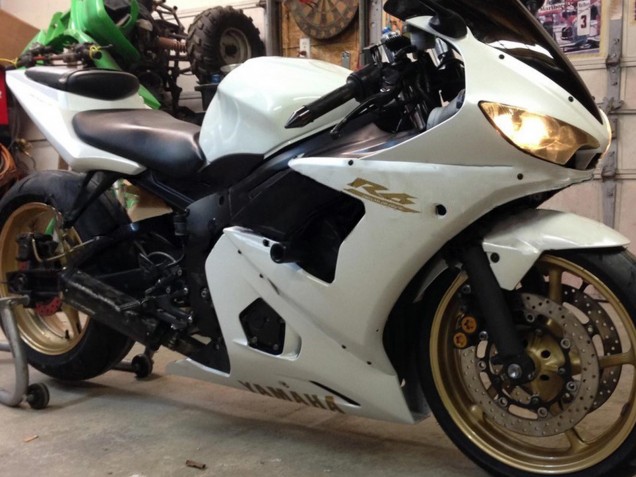 2005 White Gold Yamaha YZF 600 R6 Motorcycle Fairings