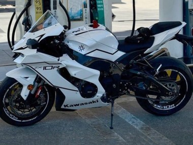 2021-2025 White Black Stripe Kawasaki ZX10R Motorcycle Fairings