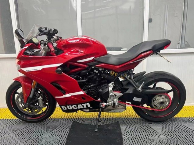2017-2022 Red Black White Stripe Ducati Supersport 939/939S Motorcycle Fairings