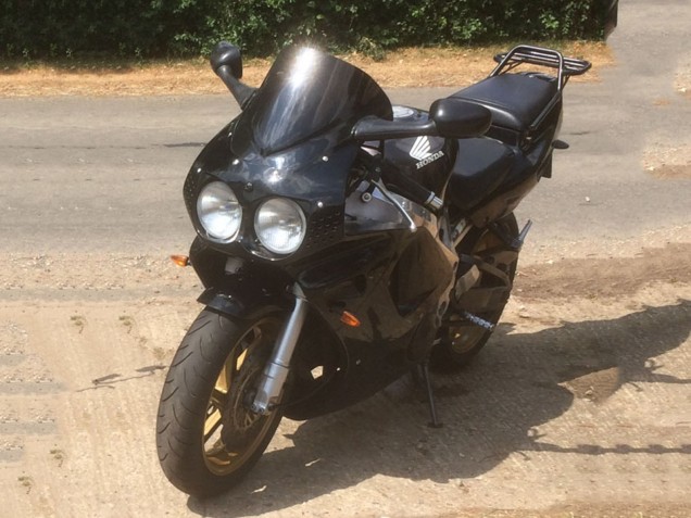 1994-1995 Glossy Black Honda CBR900RR 893 Motorcycle Fairings