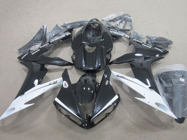 2004-2006 Glossy Black White Yamaha YZF R1 Motorcycle Fairings