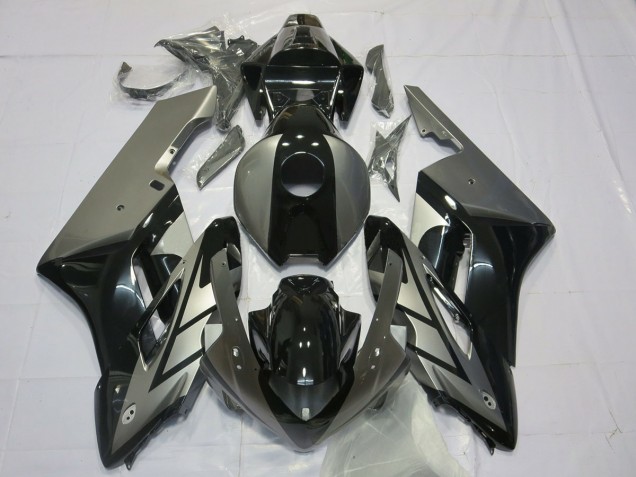 Aftermarket 2004-2005 Black and Silver Honda CBR1000RR Motorcycle Fairings Aftermarket 2004-2005 Black and Silver Honda CBR1000RR Motorcycle Fairings
