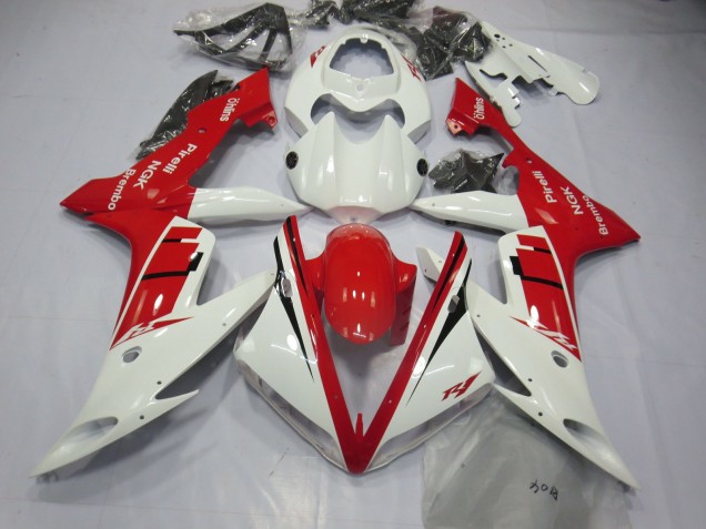 Aftermarket 2004-2006 White and Blue Design Yamaha R1 Motorcycle Fairings Aftermarket 2004-2006 White and Blue Design Yamaha R1 Motorcycle Fairings