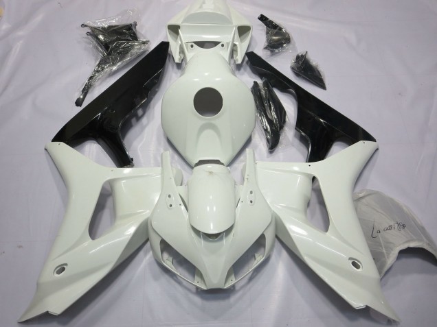 Aftermarket 2006-2007 White and Black Honda CBR1000RR Motorcycle Fairings Aftermarket 2006-2007 White and Black Honda CBR1000RR Motorcycle Fairings