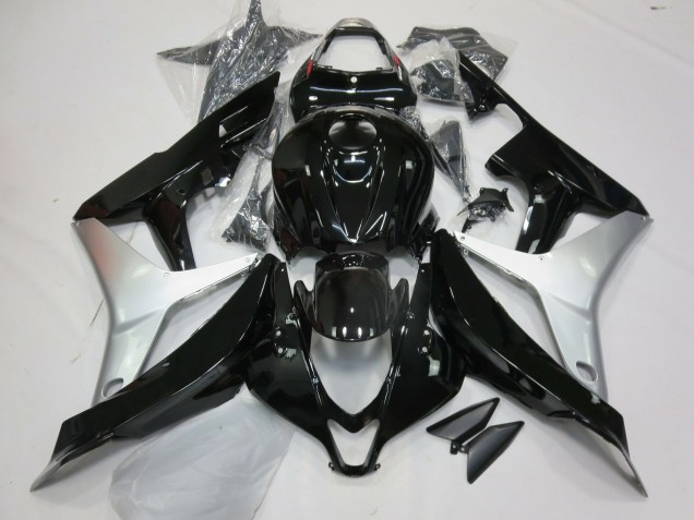 Aftermarket 2007-2008 Gloss Black and Silver Honda CBR600RR Motorcycle Fairings Aftermarket 2007-2008 Gloss Black and Silver Honda CBR600RR Motorcycle Fairings