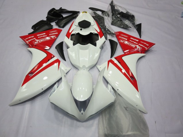 Aftermarket 2012-2014 Red and White Yamaha R1 Motorcycle Fairings Aftermarket 2012-2014 Red and White Yamaha R1 Motorcycle Fairings